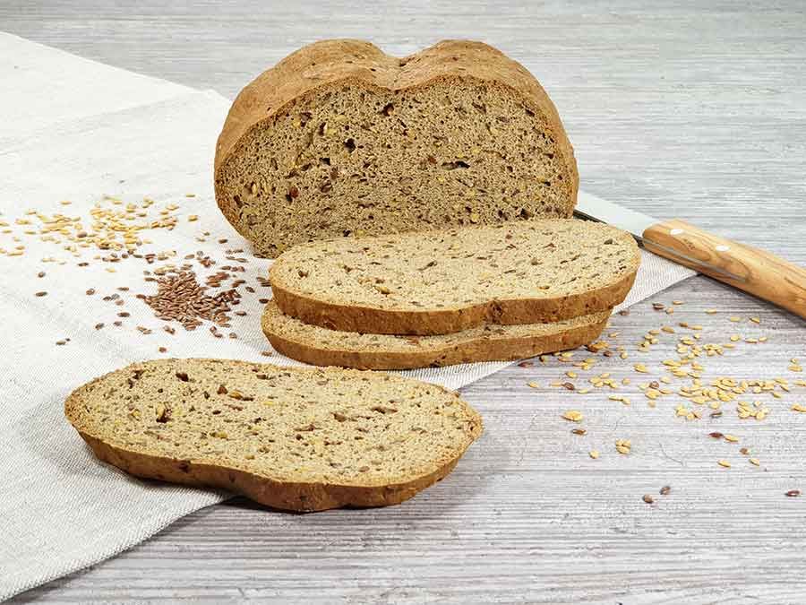 034_Wickrather-Leinsamenbrot-low-carb-glutenfrei-Backmischung-Eiweissbrot