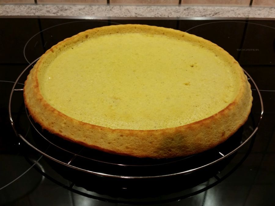 So sieht ein Obstboden aus dem Kuchenzauber aus. Jetzt muss er nur noch lecker belegt werden.