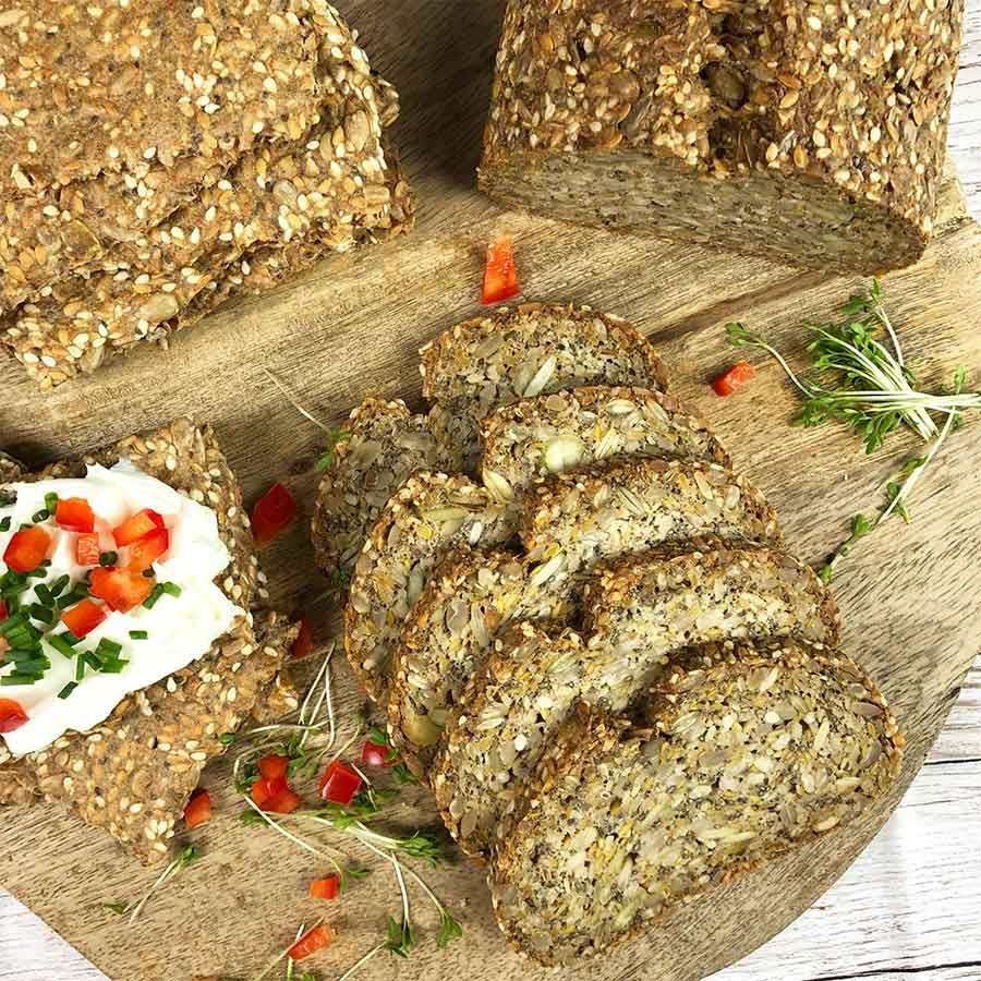 Koernerwunder-low-carb-glutenfrei-Eiweissbrot-LCHF-sojafrei-ketobrot