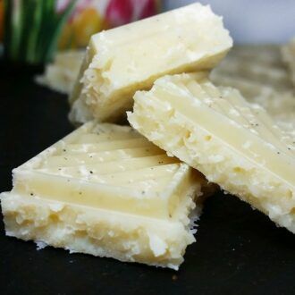 Weisse Kokos-Schokolade lowcarb