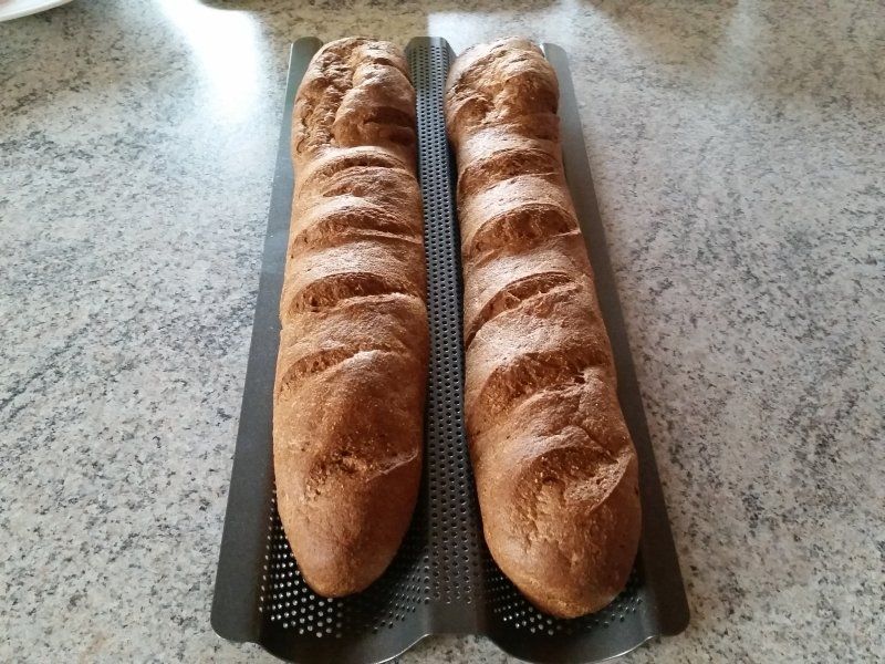 Master Class Baguetteblech 39 cm perforiert – Bild 4