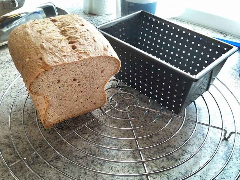 Master Class Brotbackform 15 cm perforiert – Bild 2