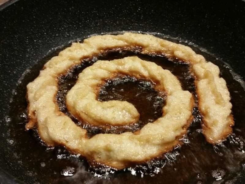 Brandteig low carb glutenfrei für Windbeutel, Eclairs & Churros paleo & keto – Bild 10