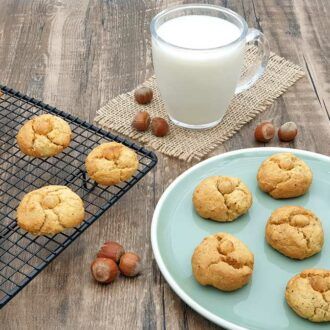 067-01_Weihnachtszauber-NUSSPLAETZCHEN-low-carb-glutenfrei-Kekse-Xmas-zuckerfrei