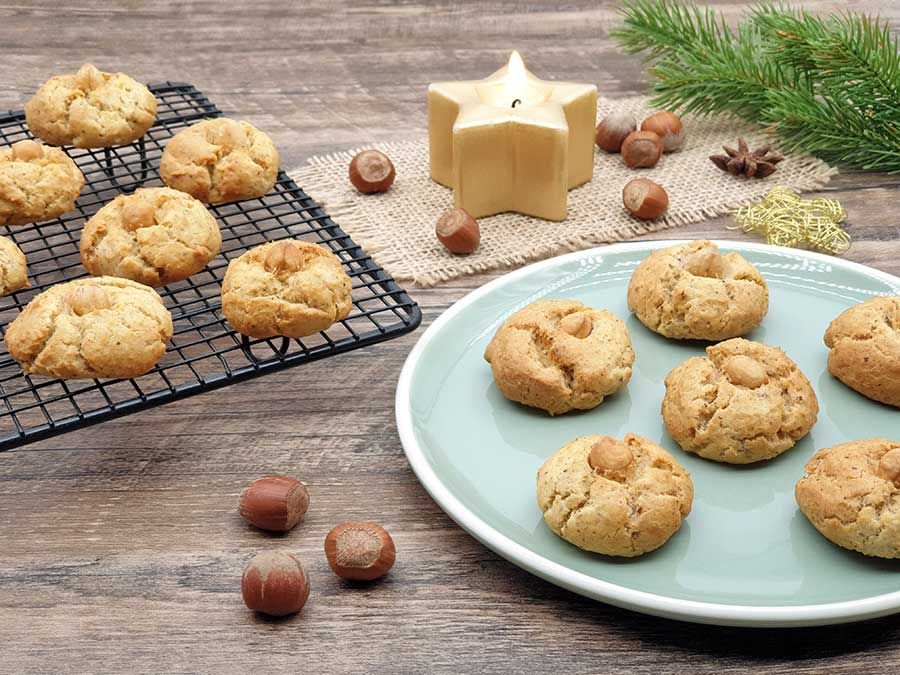 067-01_Weihnachtszauber-NUSSPLAETZCHEN-low-carb-glutenfrei-Kekse-Xmas-zuckerfrei
