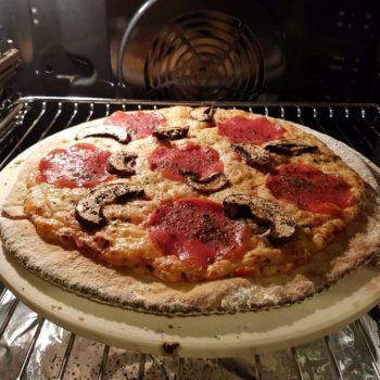 Rezept Steinofenpizza low carb glutenfrei Pizza vom Stein selbstgemacht mit Bambusfaser 42