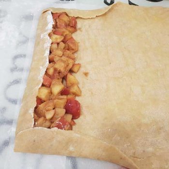 Rezept-Apfelstrudel-low-carb-glutenfrei-mit-Strudelteig-sojafrei-keto-mit-Bambusfaser