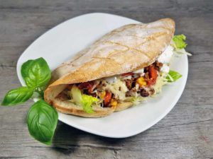 Chili-Con-Carne-im-Fladenbrot-Rezept-low-carb-glutenfrei
