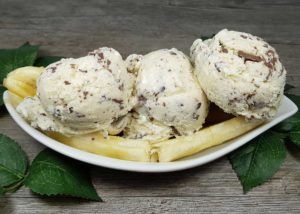 Bananen-Stracciatella-Eis lowcarb
