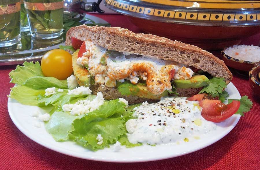 Rezept Avocado-Döner lowcarb glutenfrei (mit scharfer Joghurt-Sauce)