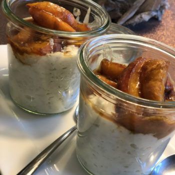 Rezept Milchreisdessert mit Joghurt und karamellisierten Pfirsichen