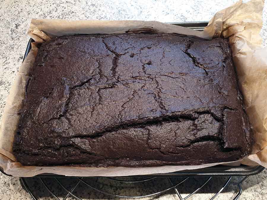 Browniezauber-Brownies-vom-Blech-low-carb-glutenfrei-Rezept-keto