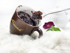 Rezept Tassenkuchen-low-carb-glutenfrei-Brownie-Mug-Cake-zuckerfrei-Schokokuchen