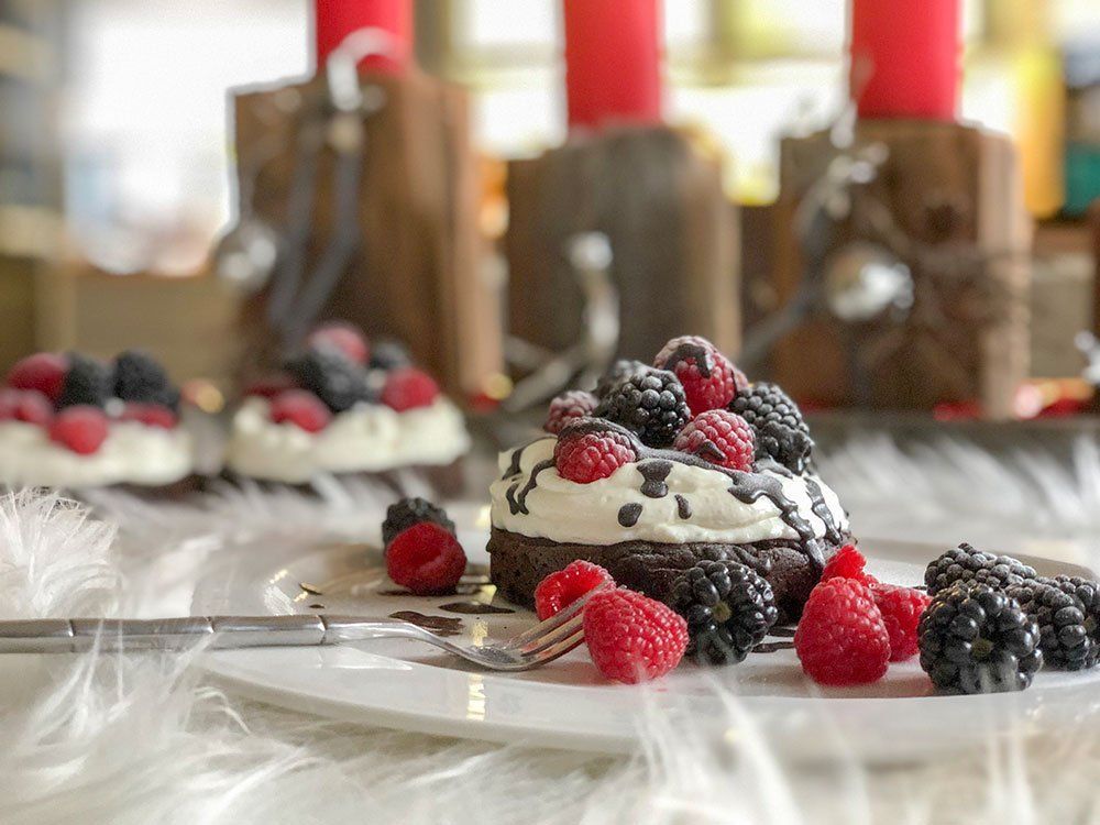 Rezept Brownietörtchen mit Frischkäsecreme lowcarb glutenfrei