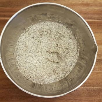 Rezept Rahm Mohn Zwetschgen-Pflaumen Gugelhupf lowcarb glutenfrei kalorienarm