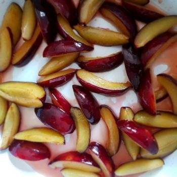 Rezept Quarkknödel aus dem Backrohr mit Zwetschgenpudding an Rotweinzwetschgen lowcarb glutenfrei