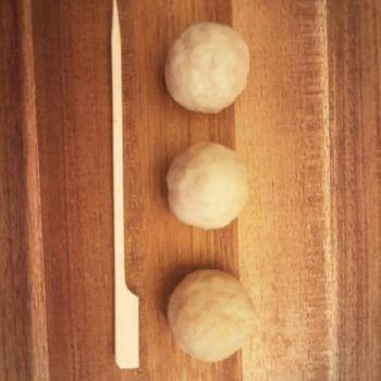 Rezept Gefüllte Brotkugel-Spieße lowcarb glutenfrei