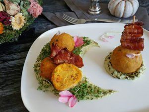 Rezept Kürbisknödel aus dem Backofen auf Kürbisquark lowcarb glutenfrei