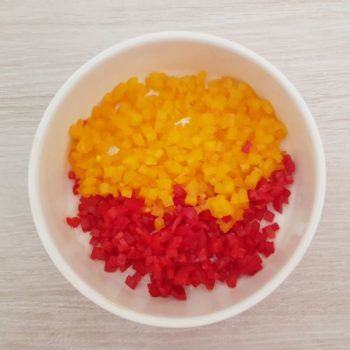 Rezept Grillwurstballs mit Sommer Salsa & Brotchips lowcarb glutenfrei