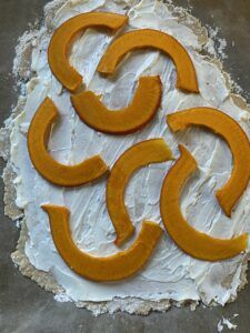 Rezept Kürbis Apfel Flammkuchen lowcarb keto glutenfrei