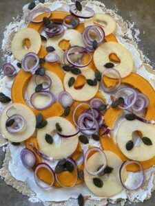 Rezept Kürbis Apfel Flammkuchen lowcarb keto glutenfrei