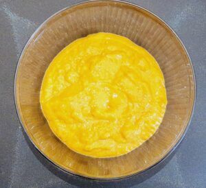 Rezept Kürbis-Zimtschmarrn mit Apfel Pflaumenröster und Vanillisauce lowcarb glutenfrei