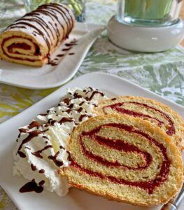 Rezept Biskuitrolle klassisch mit Marmelade lowcarb glutenfrei