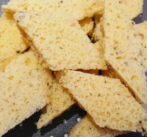 Rezept Kräuter Biskuit Schöberl als Suppeneinlage lowcarb keto glutenfrei