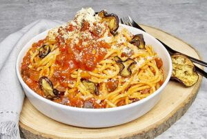 Rezept Auberginen Tomaten Pasta low-carb keto glutenfrei